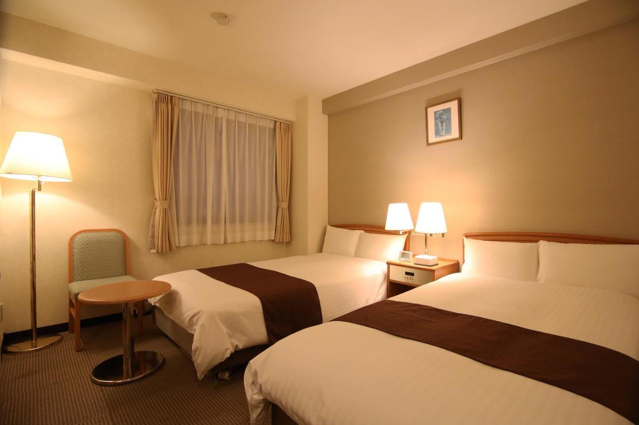 Hotel Toyooka Sky 2*